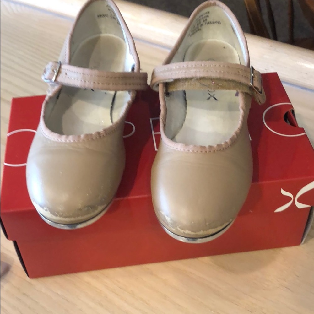 Capezio Girls tap shoes